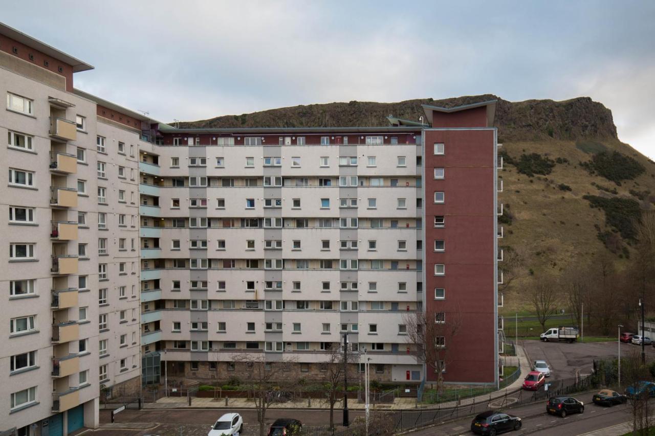 Holyrood New Apartment Edinburgh Exterior photo